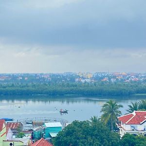 Deluxe Twin Room Ocean or Riverside View Balcony